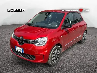 Usata Renault Twingo Techno 60 kW (82 CV) 2023 Rosso Utilitaria