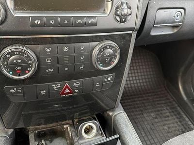 Usata Mercedes ML320 224 CV (164 kW) 2006 Grigio SUV