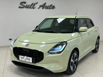 Usata Suzuki Swift 82 CV (60 kW) 2024 Verde Utilitaria