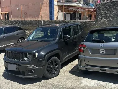 Usata Jeep Renegade Opening Edition 120 CV (88 kW) 2017 Nero SUV