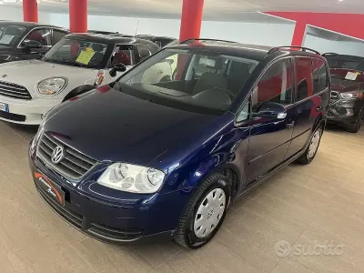 Usata VW Touran 105 CV (77 kW) 2005 Blu Monovolume