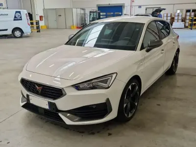 Usata Cupra Leon 150 CV (110 kW) 2023 Bianco Berlina