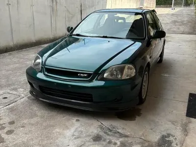 Usata Honda Civic 114 CV (83 kW) 2000 Verde Berlina