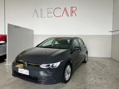 Occasion VW Golf VIII Life 116 ch (85 kW) 2022 Gris Berline