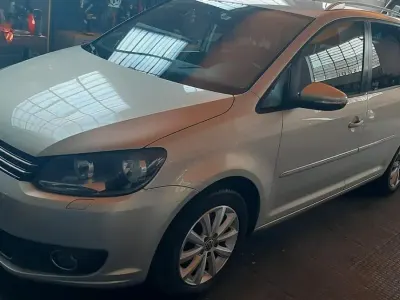 Usata VW Touran Highline 170 CV (125 kW) 2011 Argento Monovolume