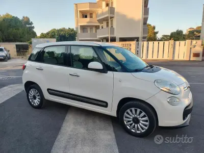 Usata Fiat 500L Lounge 80 CV (58 kW) 2015 Bianco Monovolume