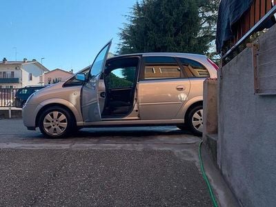 Usata Opel Meriva 101 CV (74 kW) 2003 Grigio Monovolume