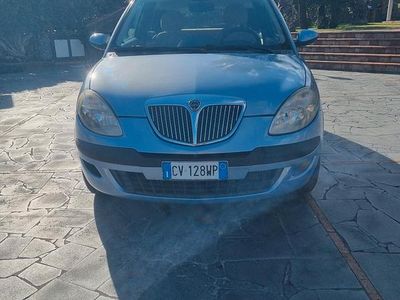 Usata Lancia Ypsilon 69 CV (50 kW) 2005 Blu Utilitaria