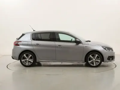 Usata Peugeot 308 GT 131 CV (96 kW) 2020 Argentoargento Berlina
