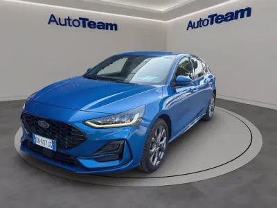 Usata Ford Focus ST-Line 125 CV (91 kW) 2023 Desert island blue Berlina