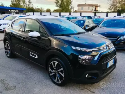 Używany Citroën C3 Shine 110 KM (80 kW) 2021 Czarny Hatchback