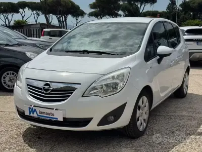 Usata Opel Meriva 120 CV (88 kW) 2013 Bianco Monovolume