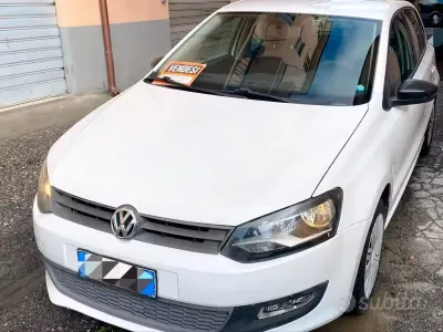 Usado VW Polo 90 CV (66 kW) 2011 Blanco Utilitario