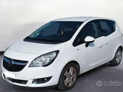 Usata Opel Meriva 120 CV (88 kW) 2012 Bianco Monovolume