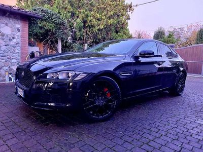 Usata Jaguar XF 180 CV (132 kW) 2019 Nero Berlina