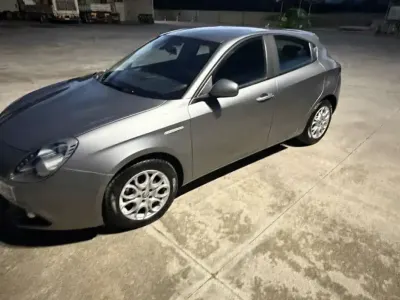 Usata Alfa Romeo Giulietta 120 CV (88 kW) 2017 Utilitaria