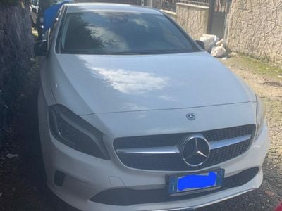 Usata Mercedes A180 109 CV (80 kW) 2017 Bianco Berlina