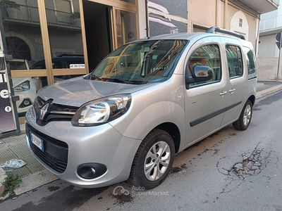 Usata Renault Kangoo LIMITED 95 CV (69 kW) 2019 Grigio Monovolume