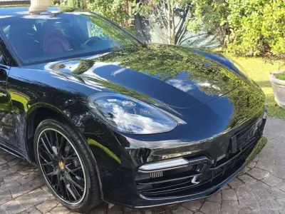 Usata Porsche Panamera 4 E-Hybrid 330 CV (242 kW) 2018 Nero Utilitaria