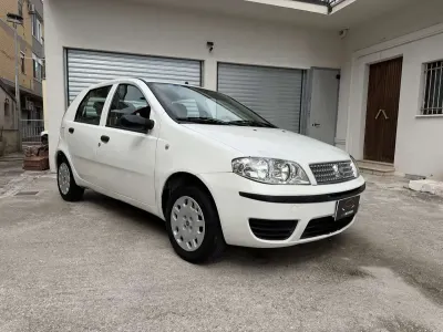 Brugt Fiat Punto 60 HK (44 kW) 2010 Hvid Hatchback