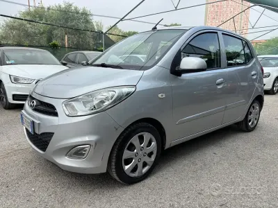 Begagnad Hyundai i10 69 HK (50 kW) 2013 Grå Halvkombi