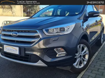 Begagnad Ford Kuga Titanium 120 HK (88 kW) 2018 Grå SUV