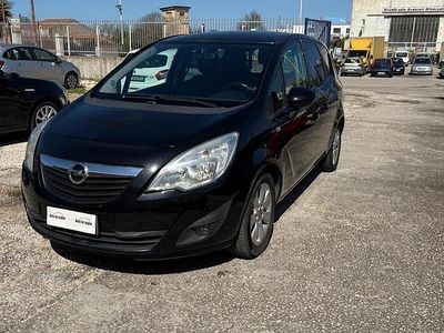 Usata Opel Meriva 100 CV (73 kW) 2011 Nero Monovolume
