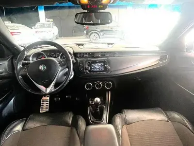 Usata Alfa Romeo Giulietta Progression 105 CV (77 kW) 2013 Nero Utilitaria