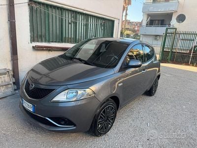 Usata Lancia Ypsilon 95 CV (69 kW) 2018 Utilitaria