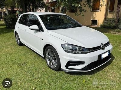 Usata VW Golf VII R-line 116 CV (85 kW) 2018 Bianco Utilitaria