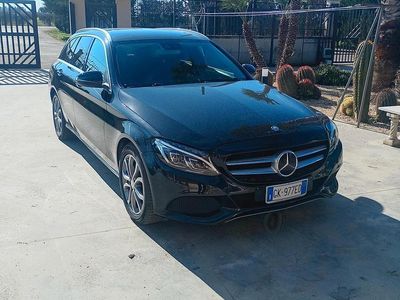 Usata Mercedes C200 136 CV (100 kW) 2016 Nero Station wagon