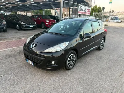 Usata Peugeot 207 92 CV (67 kW) 2011 Nero Station wagon