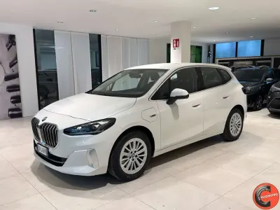 Usata BMW 225 Luxury Line 136 CV (100 kW) 2023 Bianco Monovolume