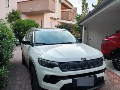 Usata Jeep Compass 131 CV (96 kW) 2023 Bianco SUV