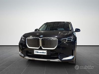Usata BMW iX1 xLine 67 kW (92 CV) 2025 Black saphire SUV