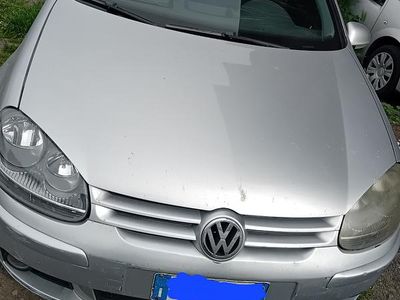 Usata VW Golf V 102 CV (75 kW) 2007 Grigio Berlina
