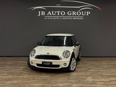Usata Mini Cooper 95 CV (69 kW) 2009 Beige Utilitaria