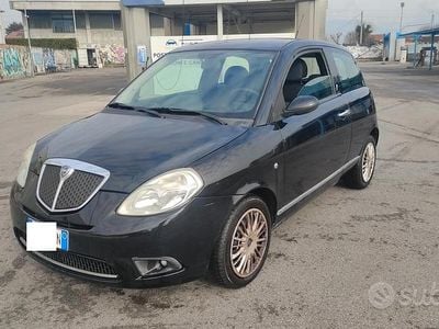 Usata Lancia Ypsilon 69 CV (50 kW) 2008 Nero Utilitaria