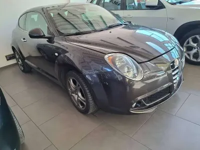 Begagnad Alfa Romeo MiTo 95 HK (69 kW) 2013 Svart Halvkombi