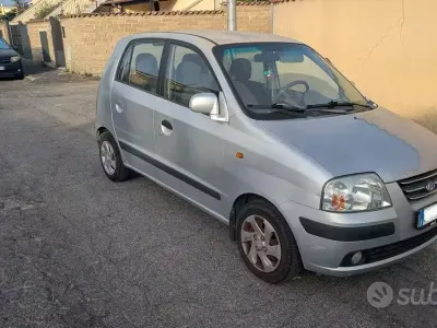 Usata Hyundai Atos 59 CV (43 kW) 2004 Grigio Utilitaria