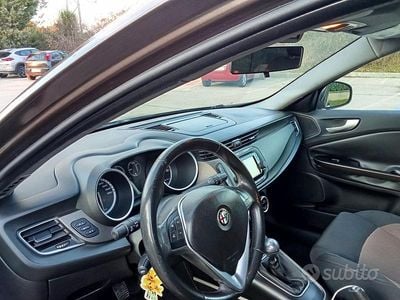 Second-hand Alfa Romeo Giulietta 150 CP (110 kW) 2014 Maro Berlinǎ
