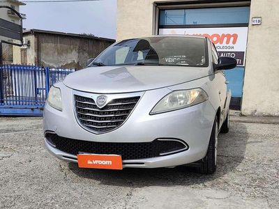 Usata Lancia Ypsilon Silver 95 CV (69 kW) 2011 Argento Utilitaria