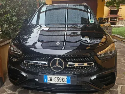 Usata Mercedes GLA200 AMG Line Premium Plus 150 CV (110 kW) 2024 Nero SUV