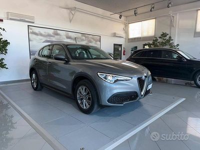 Usata Alfa Romeo Stelvio Executive 210 CV (154 kW) 2019 Grigio SUV