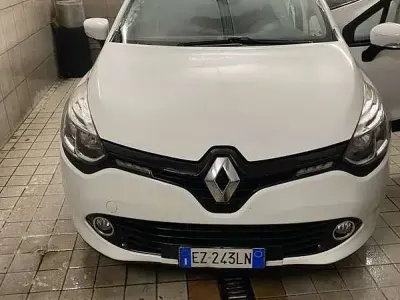 Usata Renault Clio IV Dynamique 75 CV (55 kW) 2015 Berlina