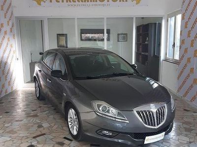 Begagnad Lancia Delta 120 HK (88 kW) 2009 Grå Halvkombi