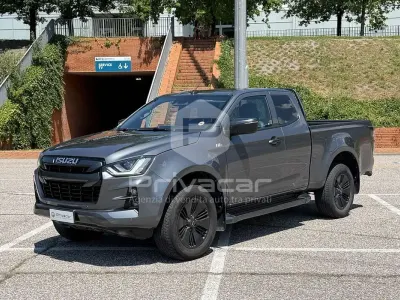 Usata Isuzu D-Max 163 CV (119 kW) 2022 Grigio Pick-up