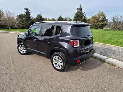 Używany Jeep Renegade Limited 140 KM (102 kW) 2015 Czarny SUV