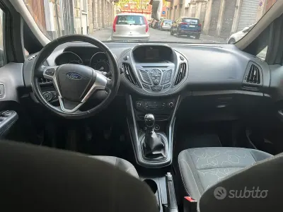 Usata Ford B-MAX 90 CV (66 kW) 2018 Grigio Monovolume