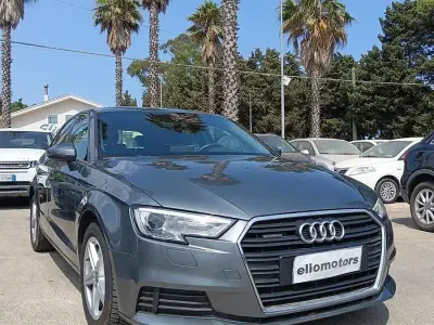 Usata Audi A3 Admired 184 CV (135 kW) 2019 Grigio Berlina